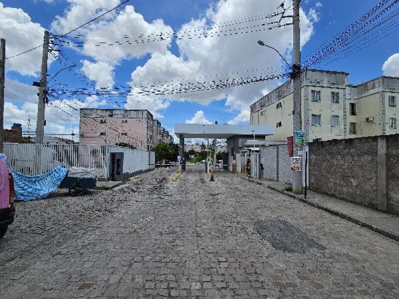 Apartamento em leilão em Feira De Santana - BA — LOTE 032 IMÓVEIS CAIXA