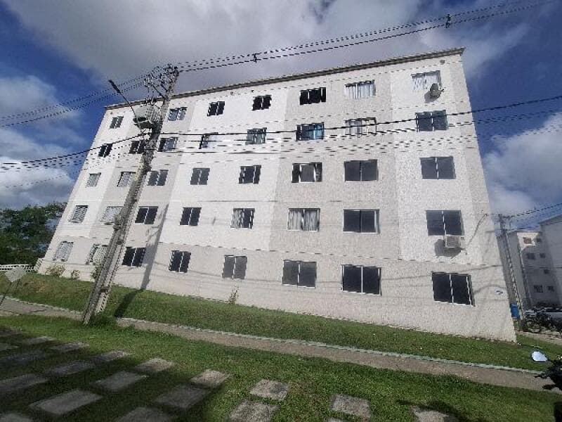 Apartamento em leilão em Salvador - BA — LOTE 050 IMÓVEIS CAIXA
