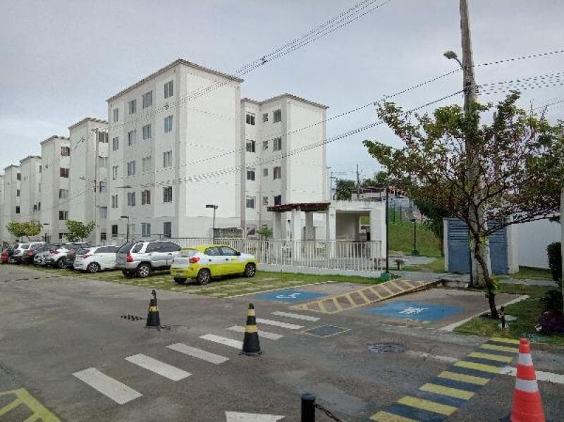 Apartamento em leilão em Salvador - BA — LOTE 051 IMÓVEIS CAIXA