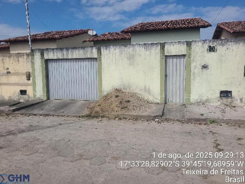Casa em leilão em Teixeira De Freitas - BA — LOTE 073 IMÓVEIS CAIXA