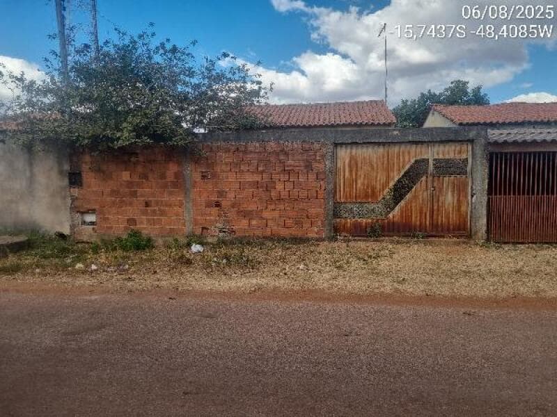 Casa em leilão em Cocalzinho De Goiás - GO — LOTE 122 IMÓVEIS CAIXA