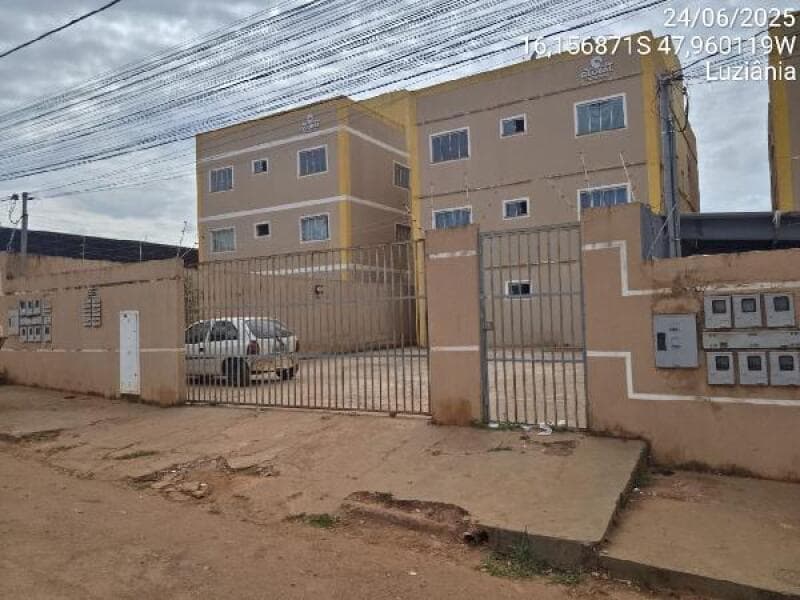 Apartamento em leilão em Luziânia - GO — LOTE 180 IMÓVEIS CAIXA