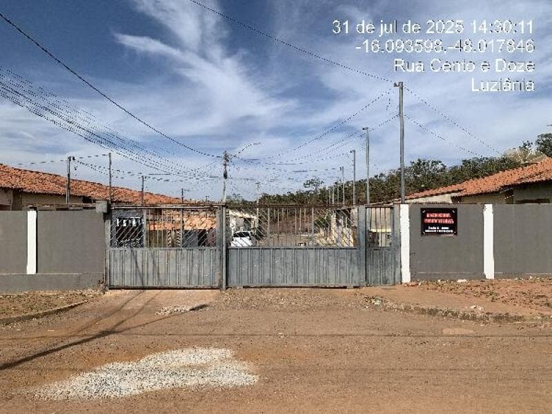 Casa em leilão em Valparaíso De Goiás - GO — LOTE 203 IMÓVEIS CAIXA