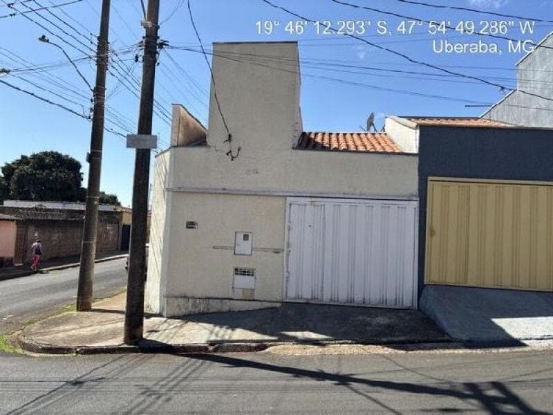 Casa em leilão em Uberaba - MG, bairro Conjunto Costa Telles II — LOTE 189 IMÓVEIS CAIXA