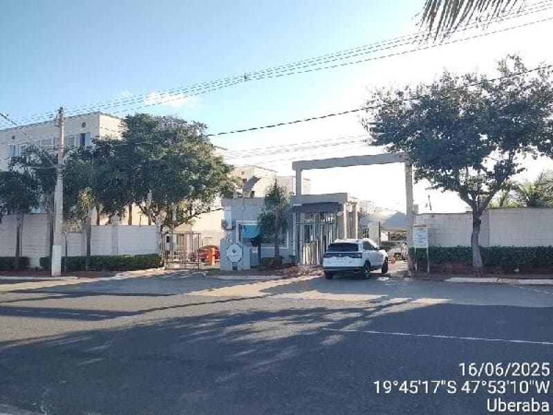 Apartamento em leilão em Uberaba - MG — LOTE 237 IMÓVEIS CAIXA