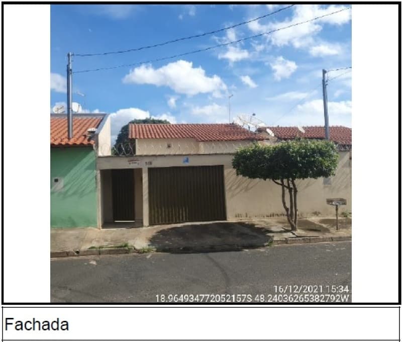 Casa em leilão em Uberlandia - MG — LOTE 241 IMÓVEIS CAIXA