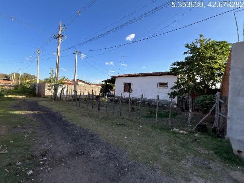 Casa em leilão em Demerval Lobão - PI — LOTE 282 IMÓVEIS CAIXA