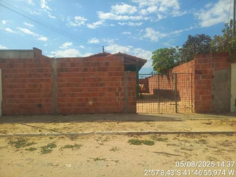Casa em leilão em Parnaíba - PI — LOTE 283 IMÓVEIS CAIXA