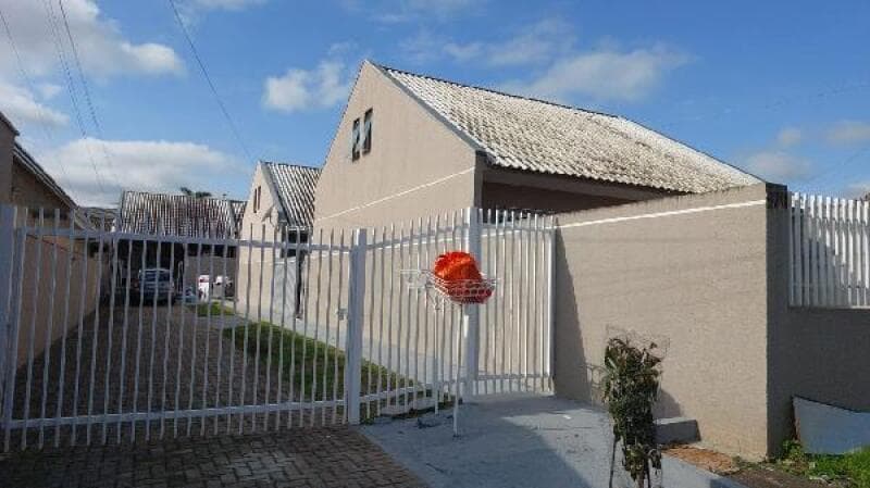 Casa em leilão em Piraquara - PR — LOTE 331 IMÓVEIS CAIXA