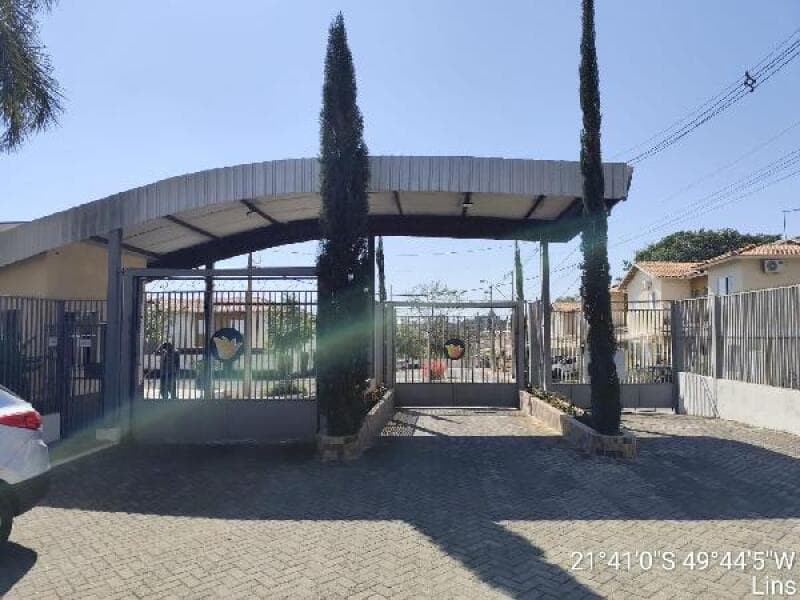 Casa em leilão em Lins - SP — LOTE 523 IMÓVEIS CAIXA