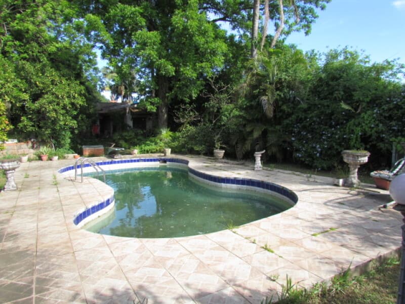 Foto 3 de 9: Casa em leilão em Porto Alegre - RS — LOTE 001 CASA RUA CARIRI