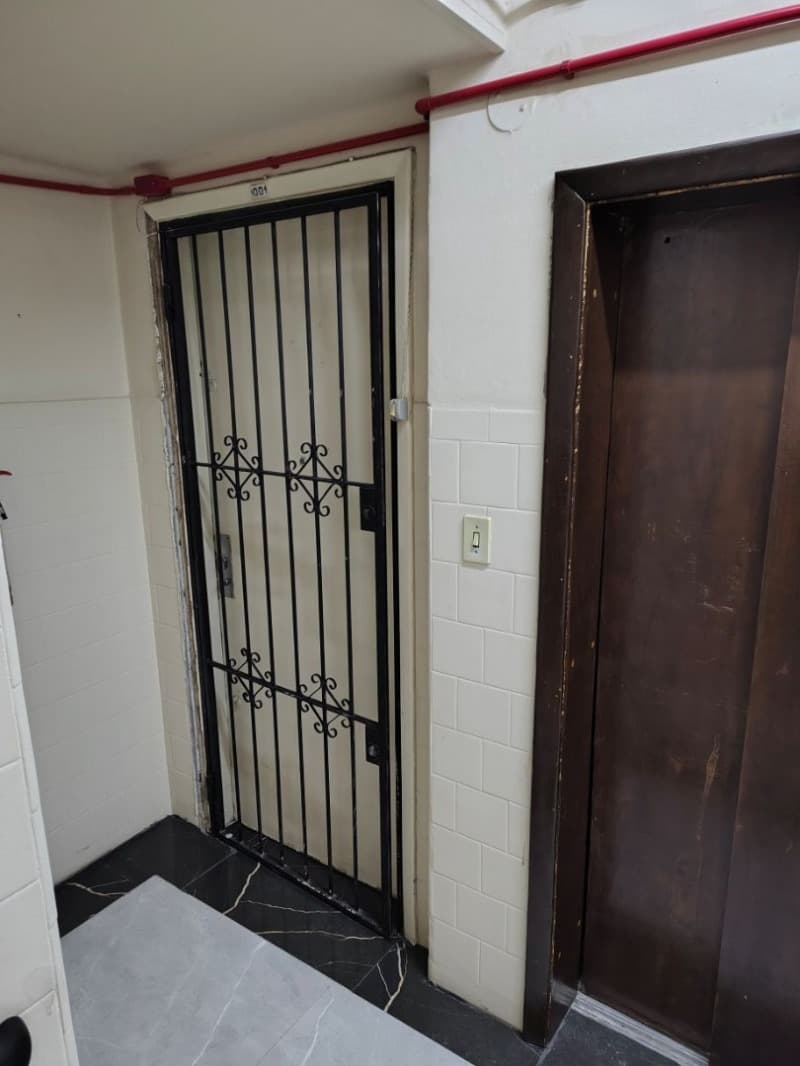 Foto 3 de 7: Comercial em leilão em Porto Alegre - RS, bairro Centro Histórico — LOTE 003 SALA COMERCIAL CENTRO DE PORTO ALEGRE