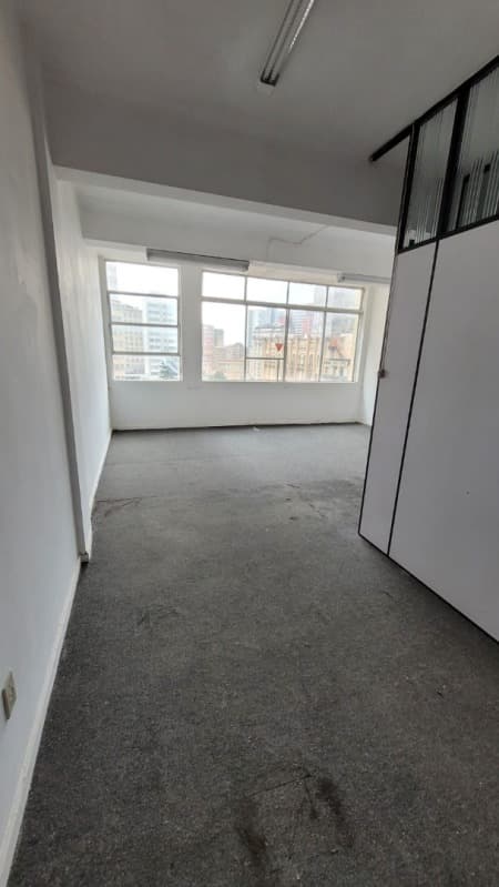 Foto 6 de 7: Comercial em leilão em Porto Alegre - RS, bairro Centro Histórico — LOTE 003 SALA COMERCIAL CENTRO DE PORTO ALEGRE