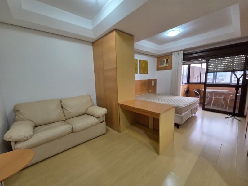 Foto 3 de 16: Apartamento em leilão em Porto Alegre - RS, bairro Moinhos de Vento — LOTE 001 APARTAMENTO RUA RAMIRO BARCELOS