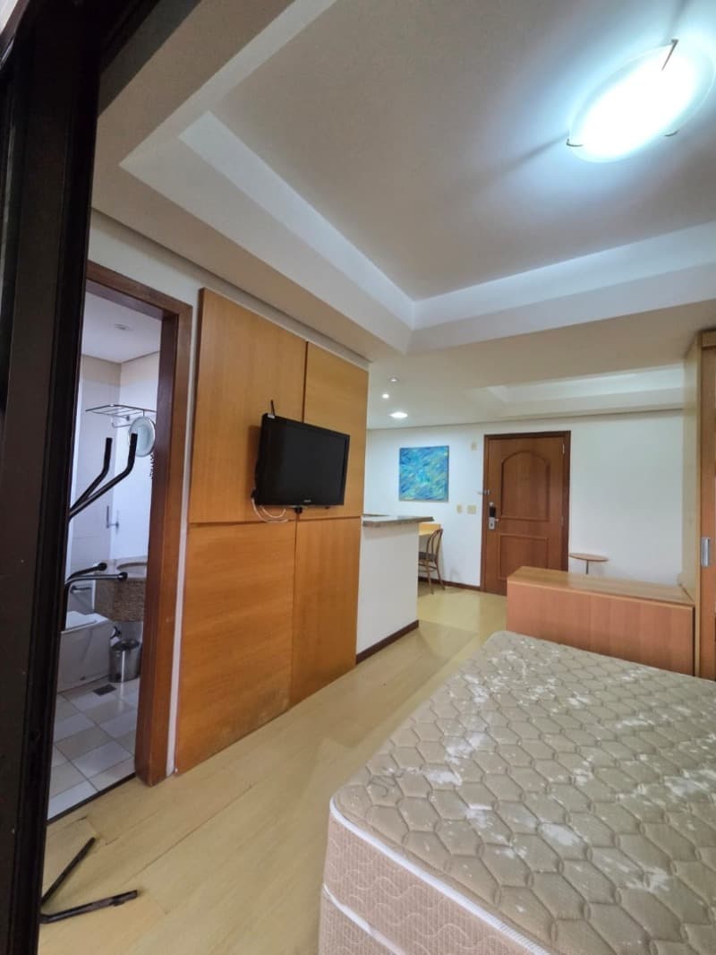 Foto 10 de 16: Apartamento em leilão em Porto Alegre - RS, bairro Moinhos de Vento — LOTE 001 APARTAMENTO RUA RAMIRO BARCELOS