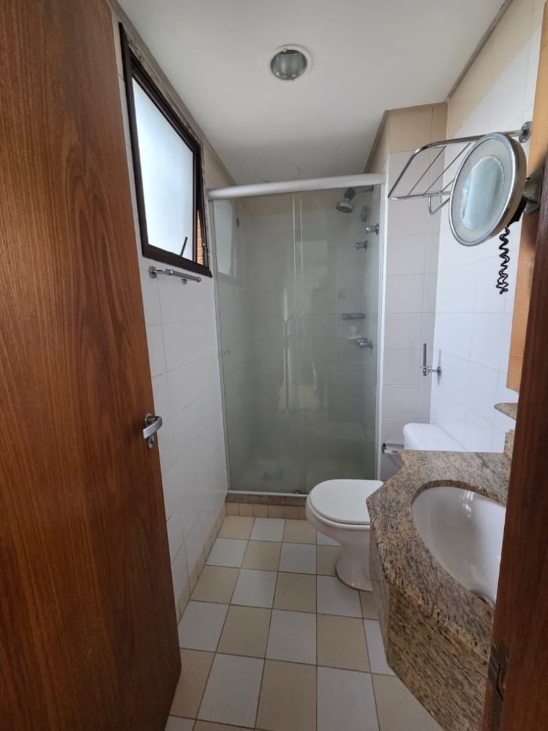 Foto 11 de 16: Apartamento em leilão em Porto Alegre - RS, bairro Moinhos de Vento — LOTE 001 APARTAMENTO RUA RAMIRO BARCELOS