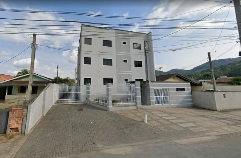 Apartamento em leilão em Blumenau - SC, bairro Itoupava Central — LOTE 001 Direitos aquisitivos do Apartamento n° 05, Bloco 01, do CONDOMÍNIO RUDOLF WALTER em Blumena
