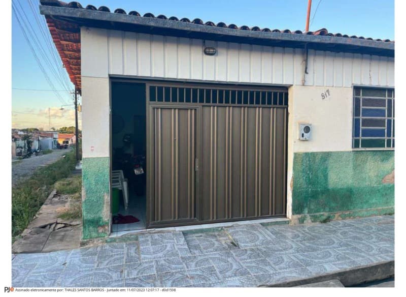 Foto 1 de 6: Comercial em leilão em Floriano - PI — LOTE 001 IMÓVEL RESIDENCIAL COM 03 PAVIMENTOS