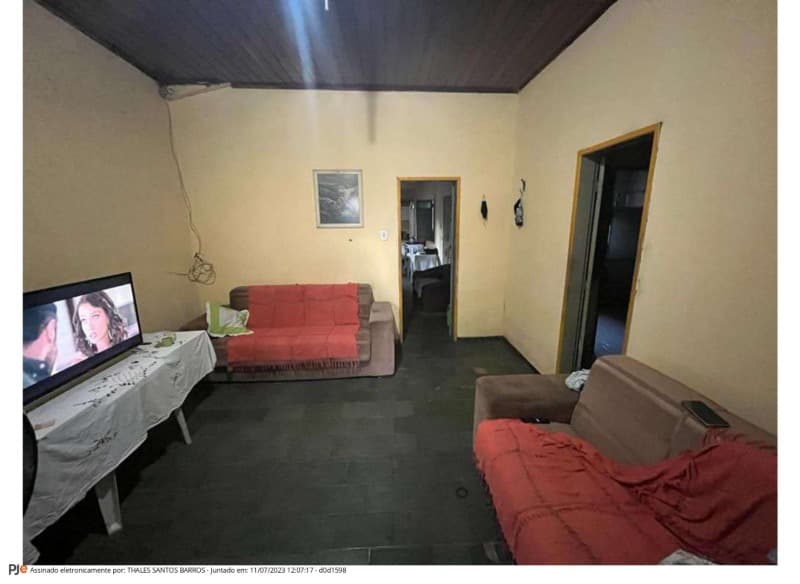 Foto 6 de 6: Comercial em leilão em Floriano - PI — LOTE 001 IMÓVEL RESIDENCIAL COM 03 PAVIMENTOS