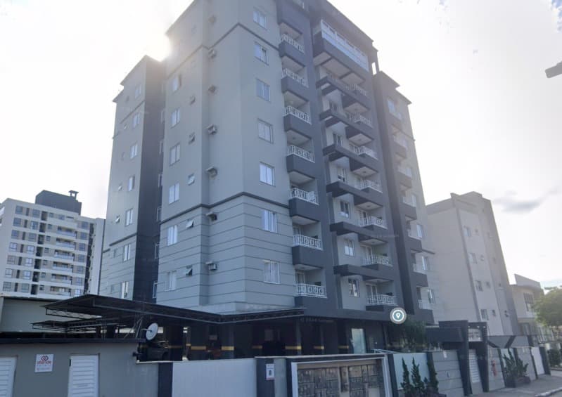 Apartamento em leilão em Joinville - SC — LOTE 001 Apartamento + Vaga de Garagem em Joinville