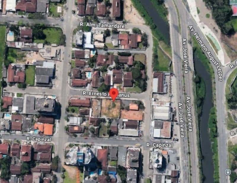 Foto 3 de 3: Terreno em leilão em Joinville - SC, bairro América — LOTE 001 IMÓVEL em Joinville