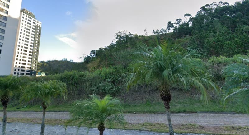 Foto 1 de 2: Terreno em leilão em Itajaí - SC, bairro Santa Clara — LOTE 001 Terreno com 23.003,89m² em Itajaí/SC