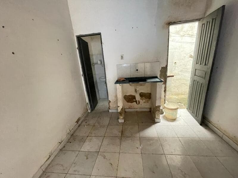 Foto 28 de 35: Comercial em leilão em Aracaju - SE — LOTE 001 IMÓVEL COMERCIAL E RESIDENCIAL - BAIRRO SANTOS DUMONT - ARACAJU/SE