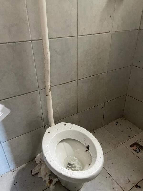 Foto 32 de 35: Comercial em leilão em Aracaju - SE — LOTE 001 IMÓVEL COMERCIAL E RESIDENCIAL - BAIRRO SANTOS DUMONT - ARACAJU/SE