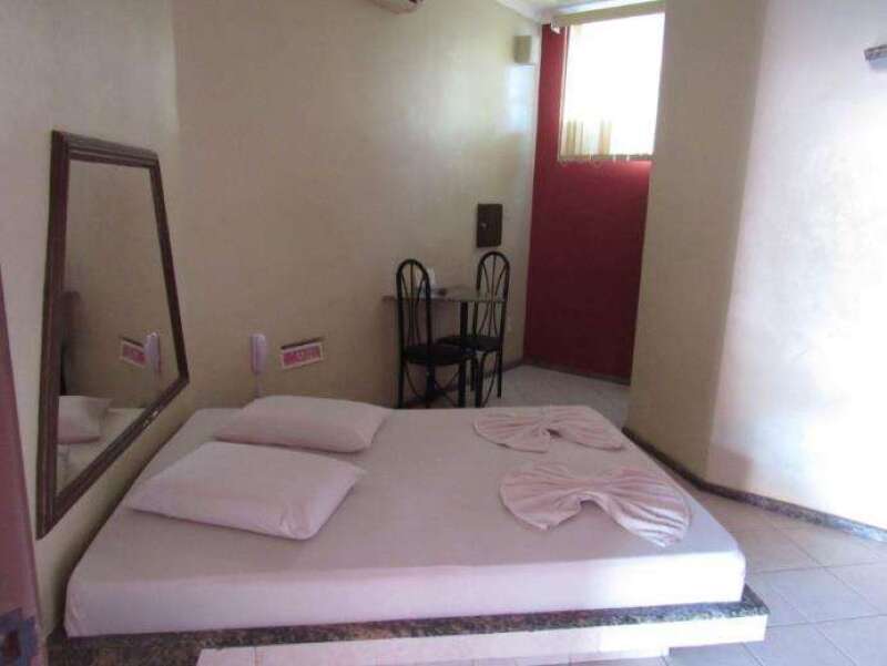Foto 9 de 19: Comercial em leilão em Aracaju - SE — LOTE 001 IMÓVEL COMERCIAL - POUSADA - BAIRRO FAROLÂNDIA - ARACAJU/SE
