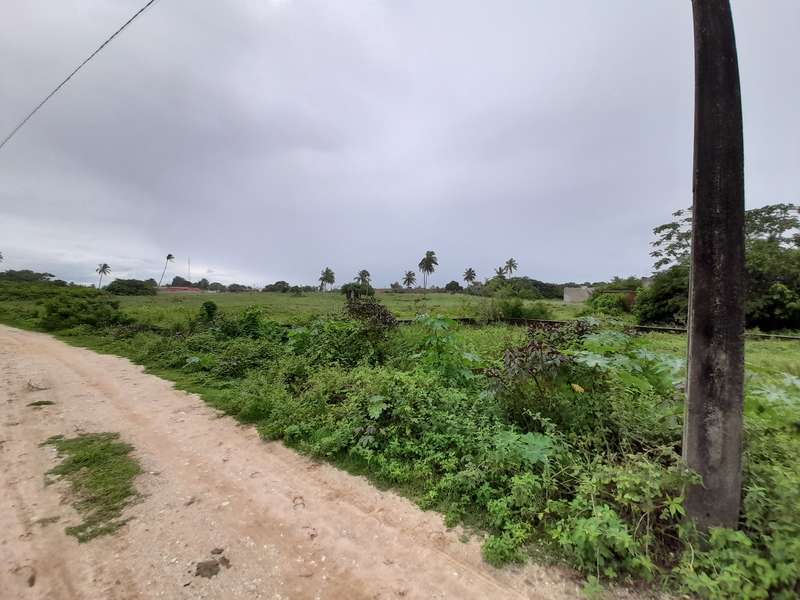 Foto 7 de 12: Terreno em leilão em Aracaju - SE — LOTE 001 IMÓVEL - RUA ANÍZIO SANTANA - ZONA DE EXPANSÃO - ARACAJU/SE