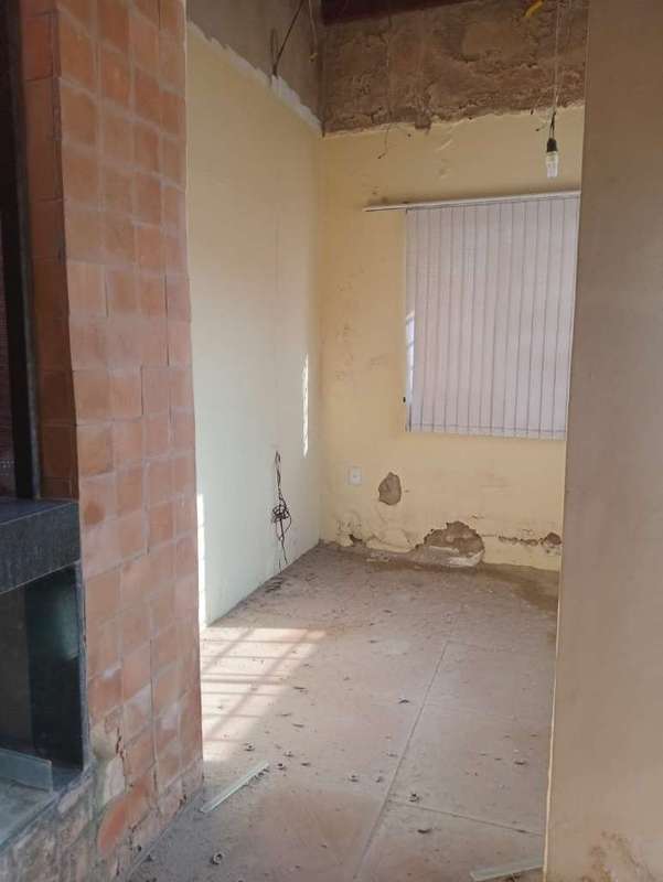Foto 2 de 21: Imóvel em leilão em Aracaju - SE — LOTE 001 IMÓVEL - RESIDENCIAL FRANCO FREIRE I - BAIRRO ARUANA - ARACAJU/SE