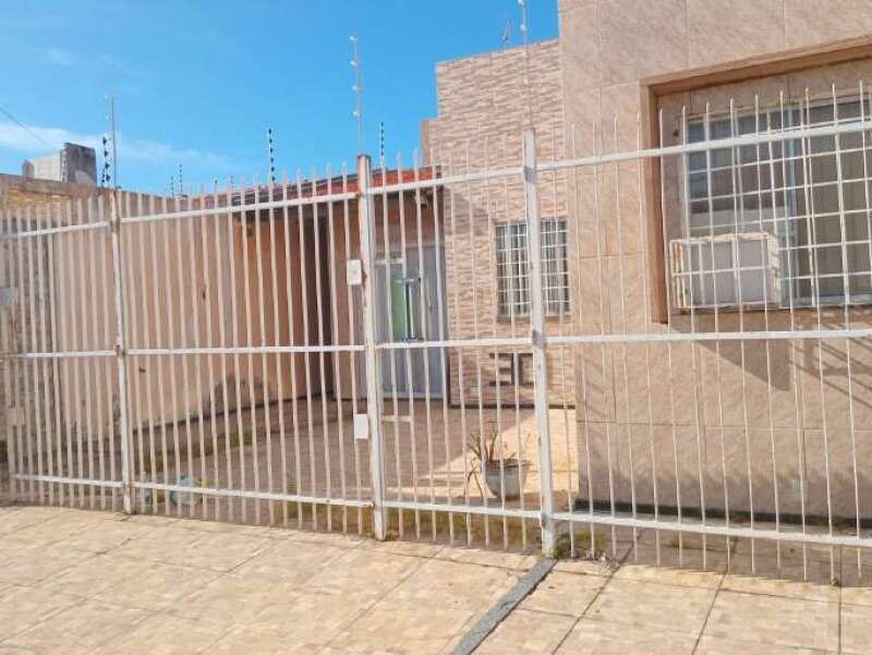 Foto 1 de 21: Imóvel em leilão em Aracaju - SE — LOTE 001 IMÓVEL - RESIDENCIAL FRANCO FREIRE I - BAIRRO ARUANA - ARACAJU/SE