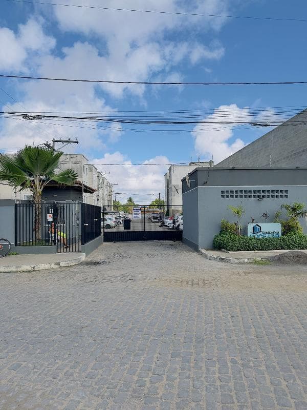 Apartamento em leilão em Feira De Santana - BA — LOTE 015 APARTAMENTO - FEIRA DE SANTANA/BA