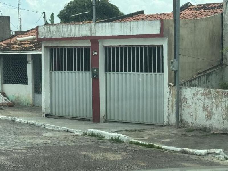Casa em leilão em Aracaju - SE — LOTE 427 CASA - ARACAJU/SE