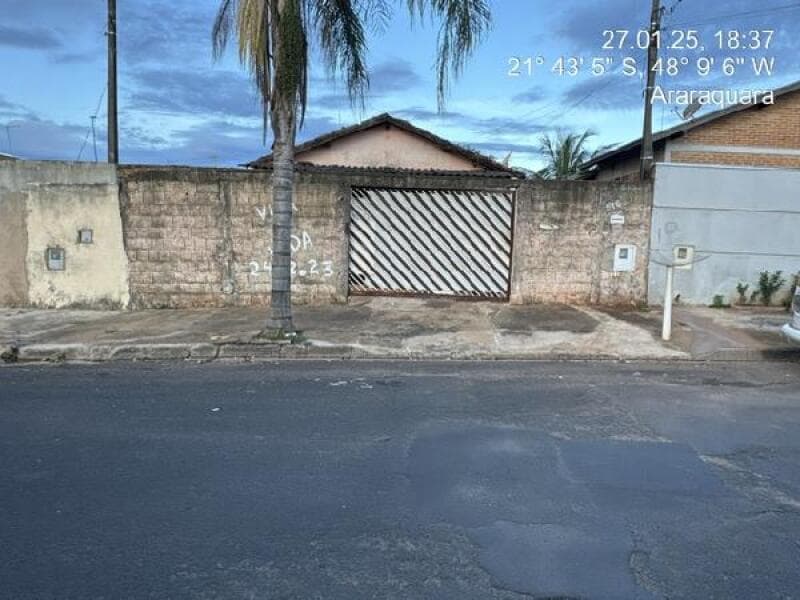 Casa em leilão em Araraquara - SP — LOTE 442 CASA - ARARAQUARA/SP