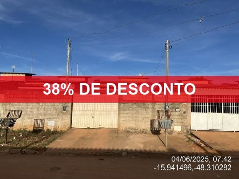 Foto 1 de 2: Casa em leilão em Santo Antônio Do Descoberto - GO — LOTE 104 38% DE DESCONTO - CASA - SANTO ANTONIO DO DESCOBERTO/ GO