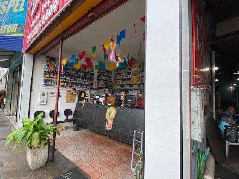 Foto 2 de 3: Comercial em leilão em Aracaju - SE, bairro Santo Antônio — LOTE 009 LOJA TÉRREA - AVENIDA COELHO E CAMPOS, N. 450