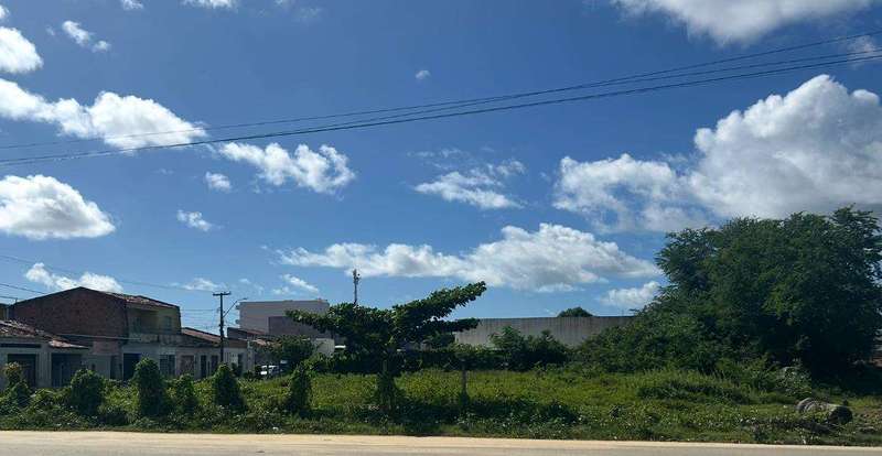 Foto 1 de 5: Terreno em leilão em São Cristóvão - SE — LOTE 001 LOTE - AVENIDA CANAL - SÃO CRISTÓVÃO/SE