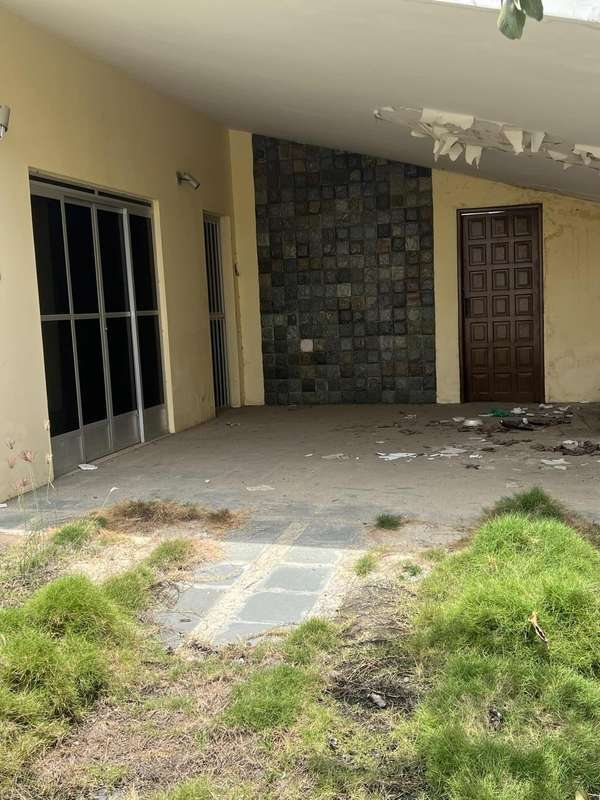 Foto 8 de 8: Terreno em leilão em Simão Dias - SE, bairro Centro — LOTE 001 IMÓVEL - CENTRO - SIMÃO DIAS/SE
