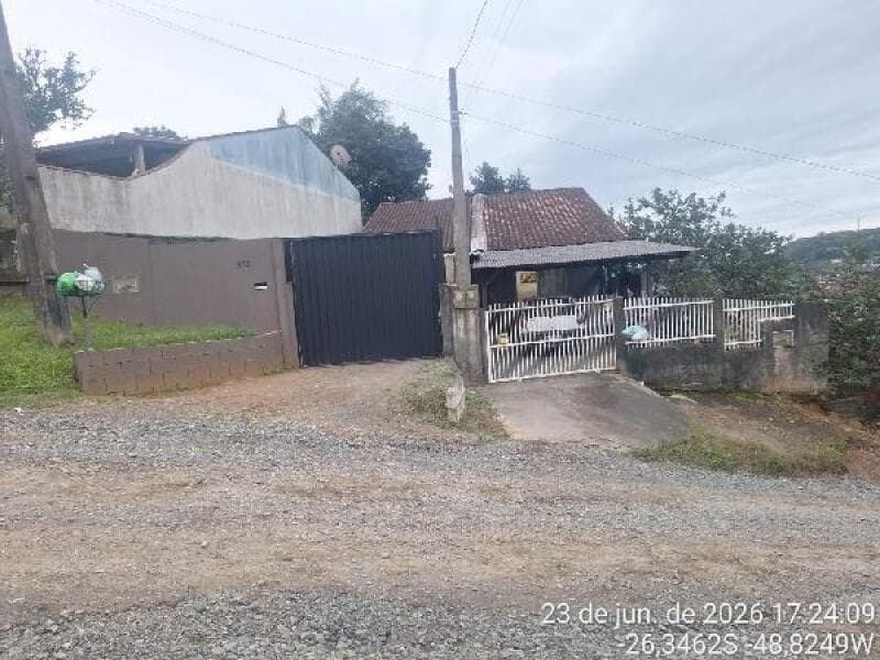 Casa em leilão em Joinville - SC, bairro Petrópolis — LOTE 401 CASA - JOINVILLE/SC