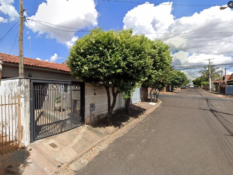 Foto 2 de 4: Terreno em leilão em São José Do Rio Preto - SP — LOTE 005 Direitos sobre lote de terreno com 200m2 e casa de 112,80m2 - Jardim Santo Antônio I | São