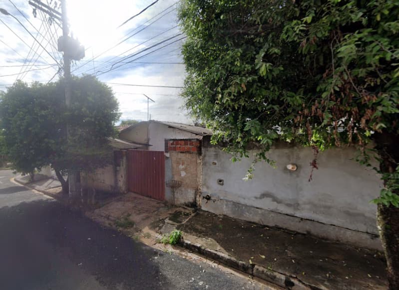 Foto 1 de 5: Terreno em leilão em São José Do Rio Preto - SP — LOTE 001 Direitos sobre terreno de 200m2 e edificação - Jd. João Paulo II | São José do Rio Preto-SP