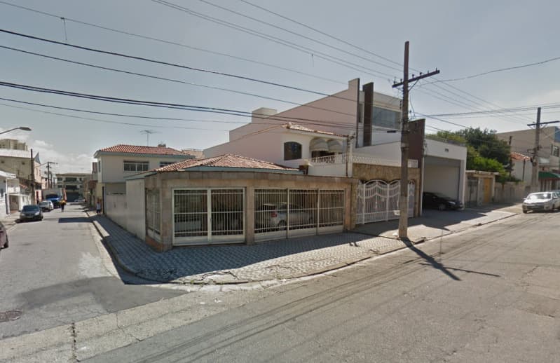 Foto 1 de 23: Casa em leilão em São Paulo - SP — LOTE 001 Casa de esquina com edícula no Tatuapé - Chácara Santo Antônio - SP