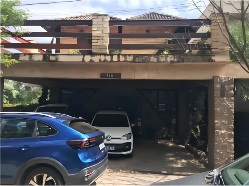 Casa em leilão em Carapicuíba - SP — LOTE 001 Casa e terreno de 300m2 no Residencial Vila Diva | Carapicuíba-SP