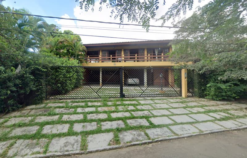 Foto 1 de 20: Terreno em leilão em Itu - SP, bairro Jardim Paraíso I — LOTE 001 Excelente casa de 491,97m2 com 796,52m2 de terreno, em 2 lotes, com frente para Av. das Per