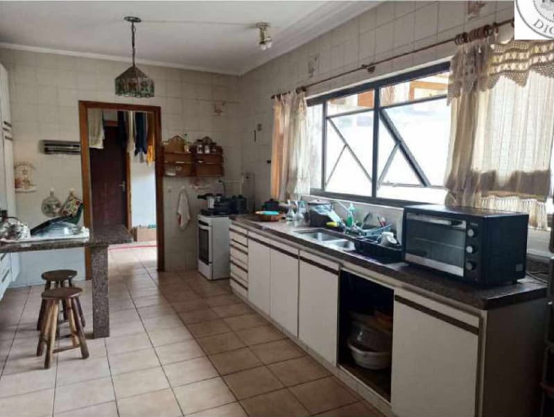 Foto 3 de 20: Terreno em leilão em Itu - SP, bairro Jardim Paraíso I — LOTE 001 Excelente casa de 491,97m2 com 796,52m2 de terreno, em 2 lotes, com frente para Av. das Per
