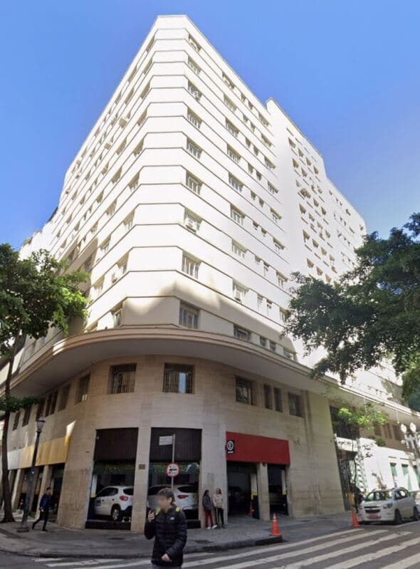 Foto 1 de 13: Comercial em leilão em São Paulo - SP, bairro República — LOTE 001 Conjunto n° 407, com 41,50m2, no 4º pavimento do Ed. Vicentina, situada à Rua Bráulio Gomes