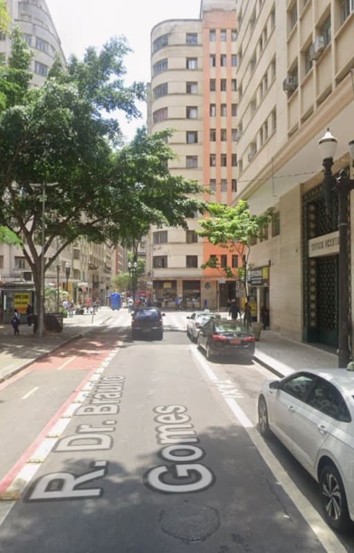 Foto 4 de 13: Comercial em leilão em São Paulo - SP, bairro República — LOTE 001 Conjunto n° 407, com 41,50m2, no 4º pavimento do Ed. Vicentina, situada à Rua Bráulio Gomes