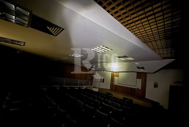 Foto 9 de 56: Comercial em leilão em São Paulo - SP — LOTE 001 Um prédio de 11 pavimentos