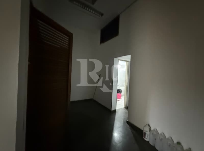 Foto 13 de 56: Comercial em leilão em São Paulo - SP — LOTE 001 Um prédio de 11 pavimentos
